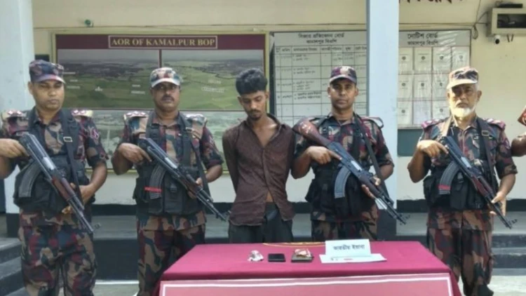 জামালপুরে বিজিবির অভিযানে ইয়াবাসহ যুবক আটক