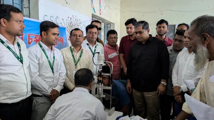 জাইমা রহমানের জন্মদিনে বগুড়ায় ২ হাজার মানুষকে বিনামূল্যে চক্ষু চিকিৎসা