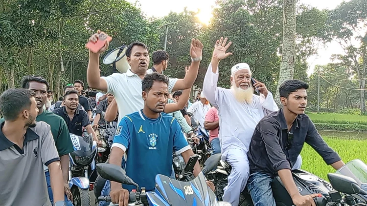 ৩৩ বছরের রাজনৈতিক জীবনের অভিজ্ঞতা নিয়ে কিশোরগঞ্জের কর্শাকড়িয়াইলে জালাল উদ্দিনের শোডাউন
