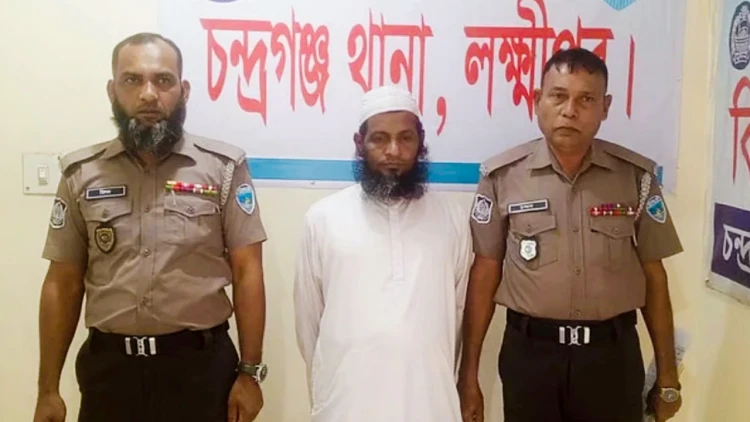 ৯ বছরের ছাত্রকে বলাৎকারের অভিযোগ মাদ্রাসাশিক্ষকের বিরুদ্ধে