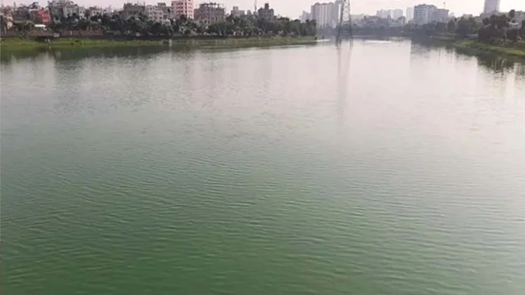 ২ হাজার কোটি টাকার হাতিরঝিল এখন দুর্গন্ধময় জলাধার