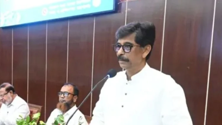 দেশি মাছের উৎপাদন বাড়াতে অভয়াশ্রম গড়ছে সরকার: কৃষিমন্ত্রী