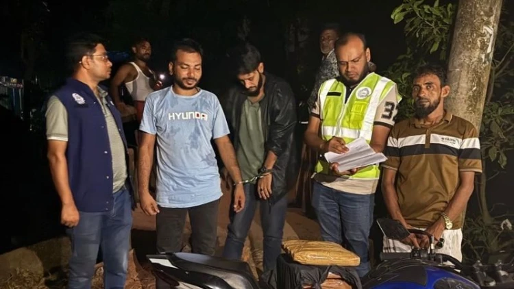 ব্রাহ্মণপাড়ায় মাদকসহ দুই ব্যবসায়ী আটক